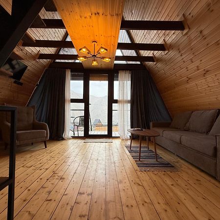 Sanseco Cottage Степанцмінда Екстер'єр фото