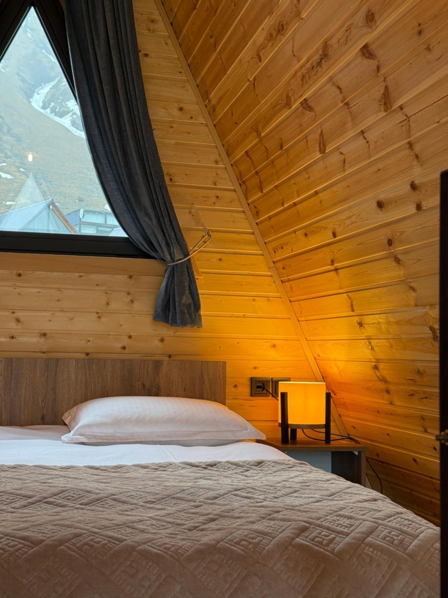 Sanseco Cottage Степанцмінда Екстер'єр фото