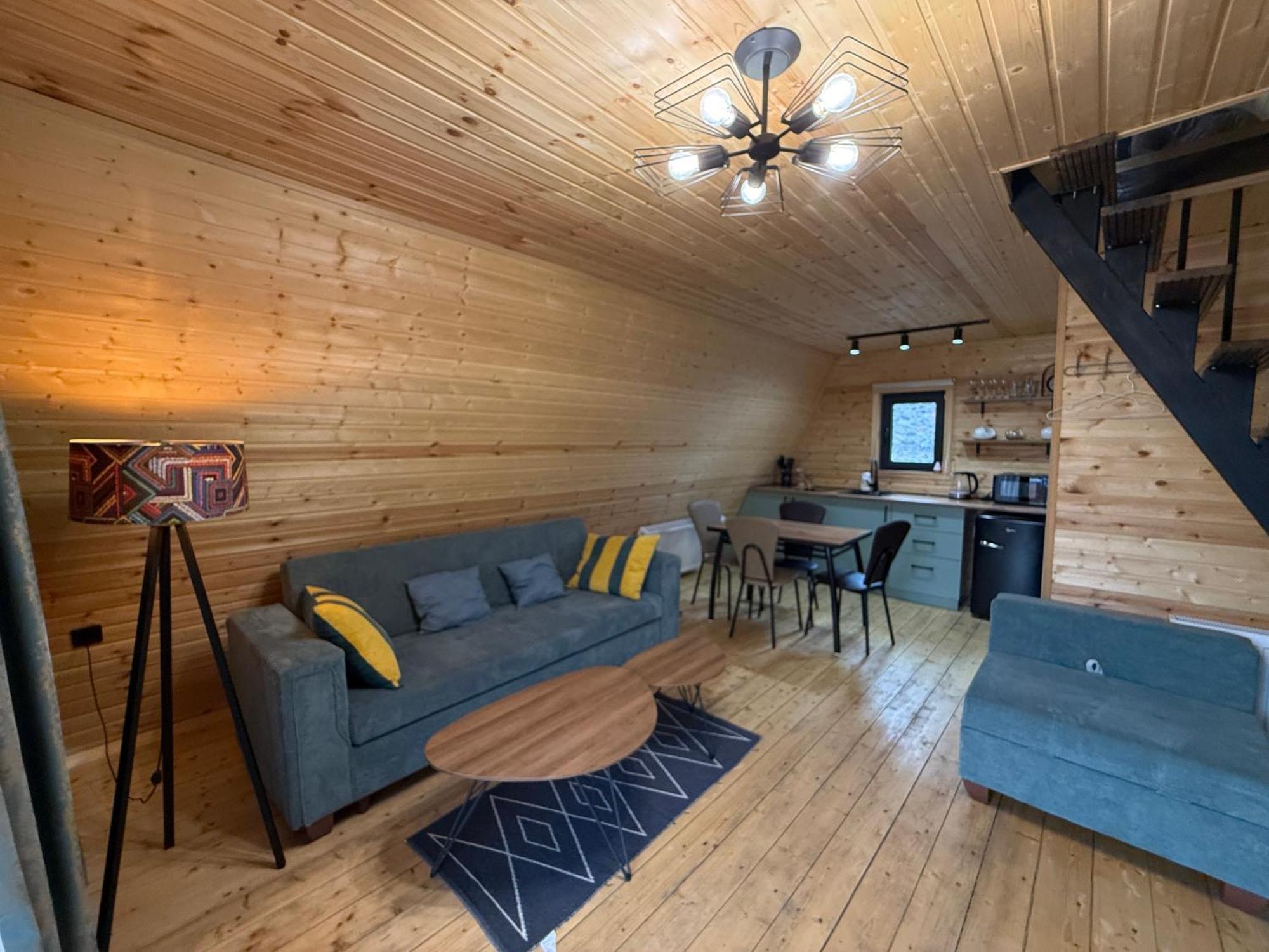 Sanseco Cottage Степанцмінда Екстер'єр фото